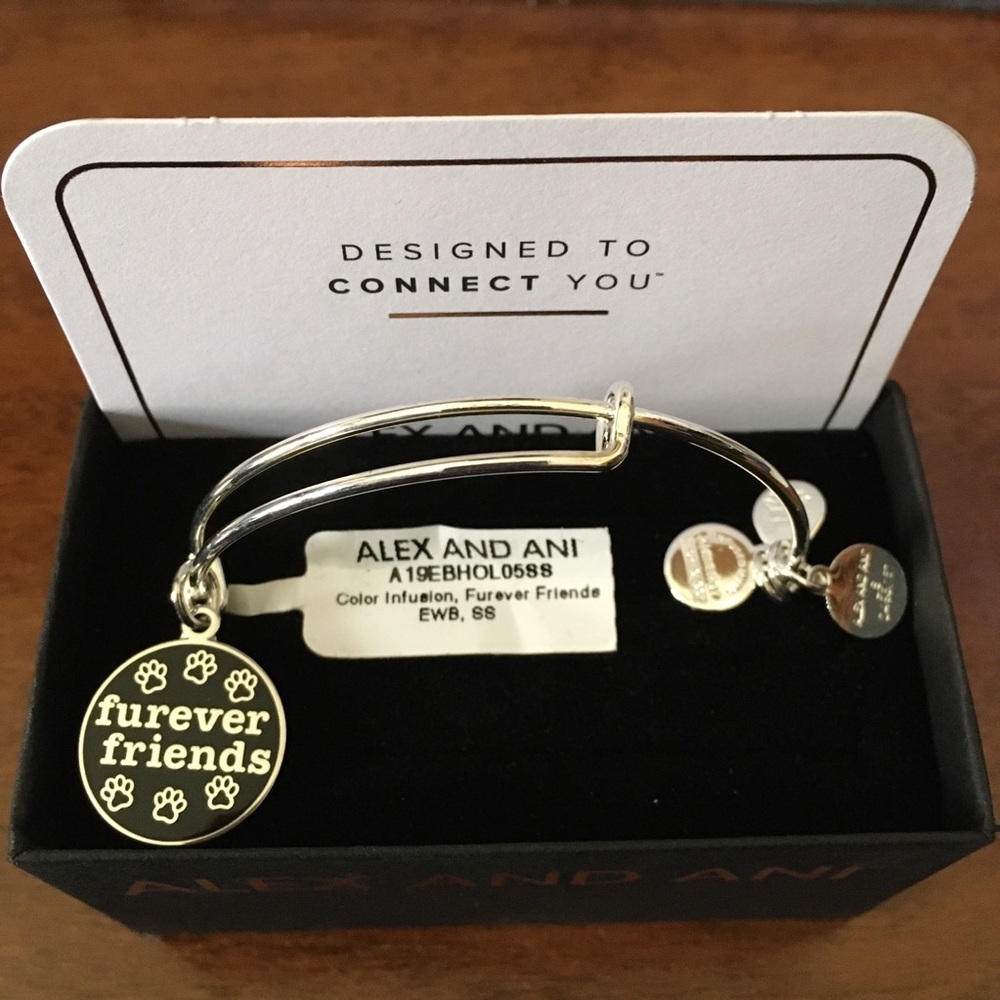 🐾 Alex and Ani Furever Friends Bangle New in Box